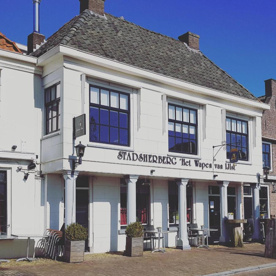 Stadsherberg 'Het Wapen Van Ijlst' IJlst Exterior foto